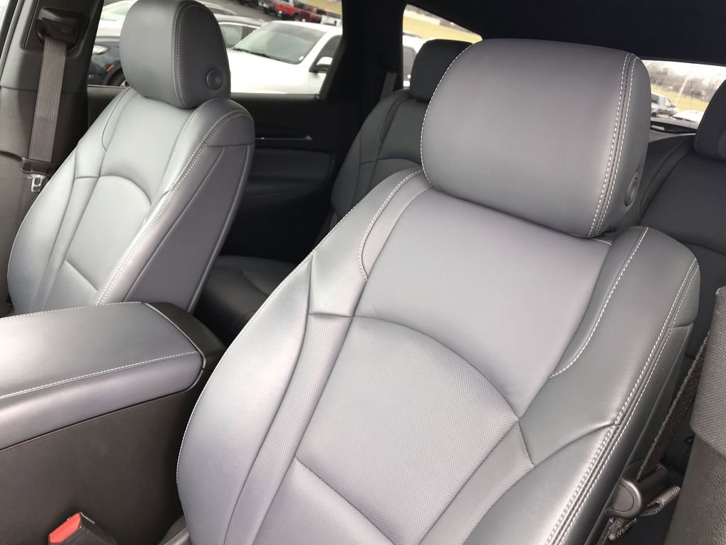 Used 2024 Buick Enclave Essence w/ Experience Buick Package AWD/4WD image 11