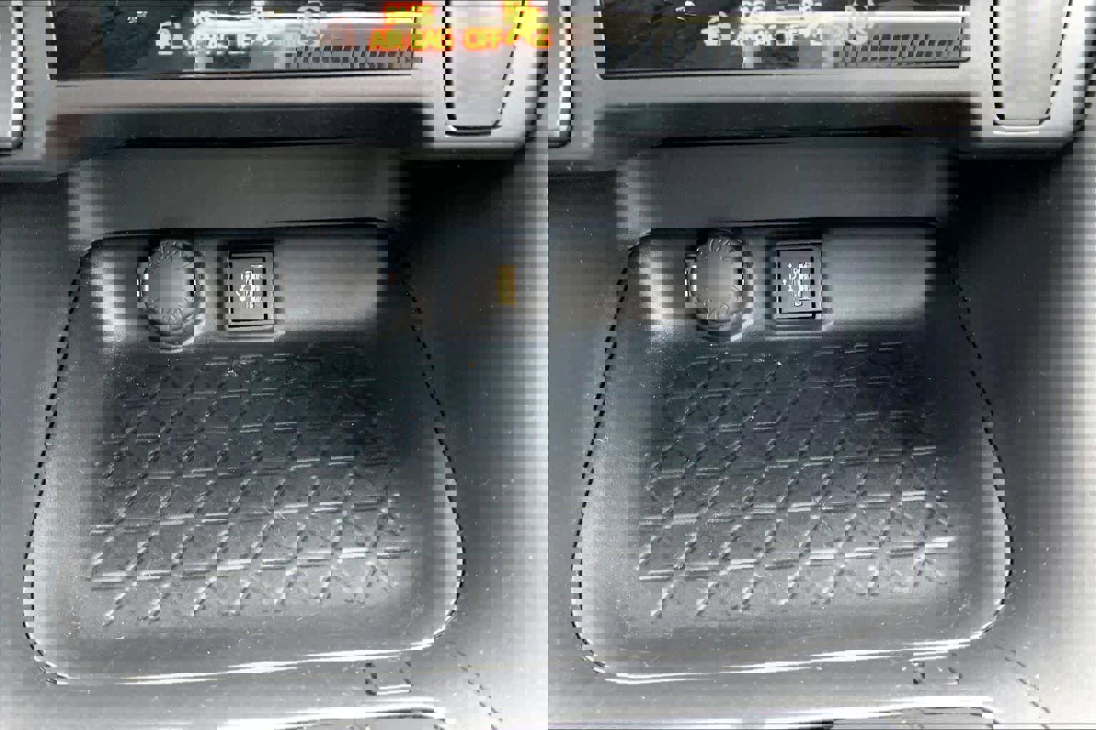 Used 2023 Toyota RAV4 XLE w/ Convenience Package image 35