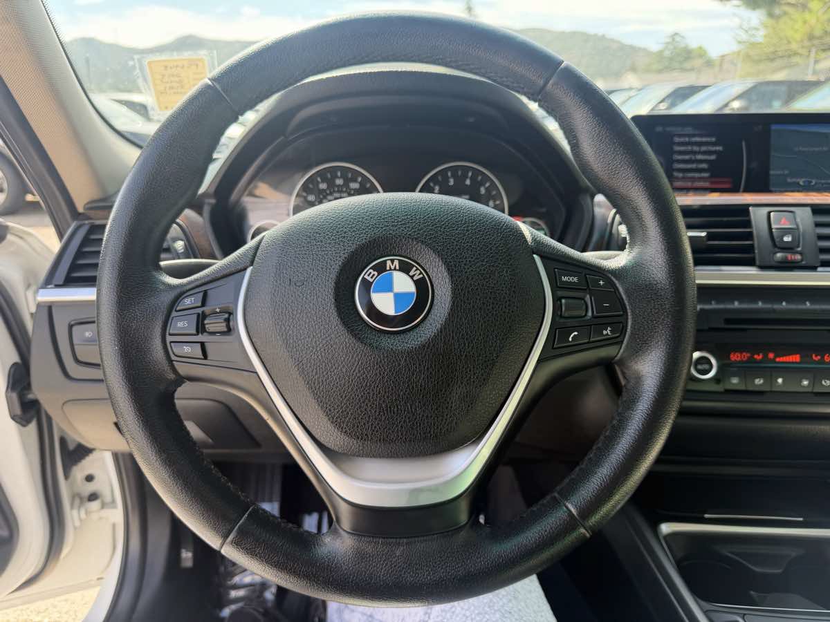 Used 2015 BMW 328i Sedan RWD image 11