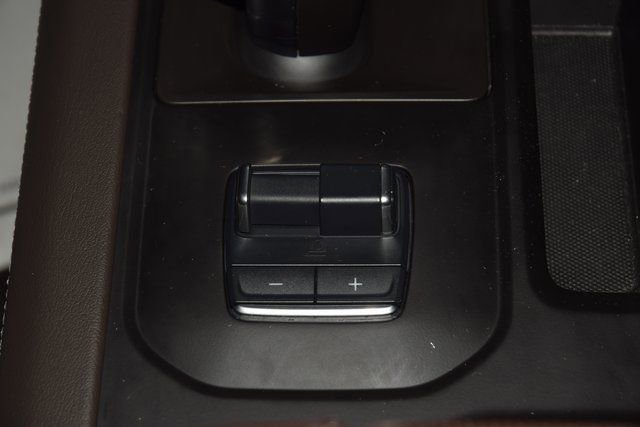 Used 2024 GMC Sierra 1500 Denali w/ Technology Package image 34