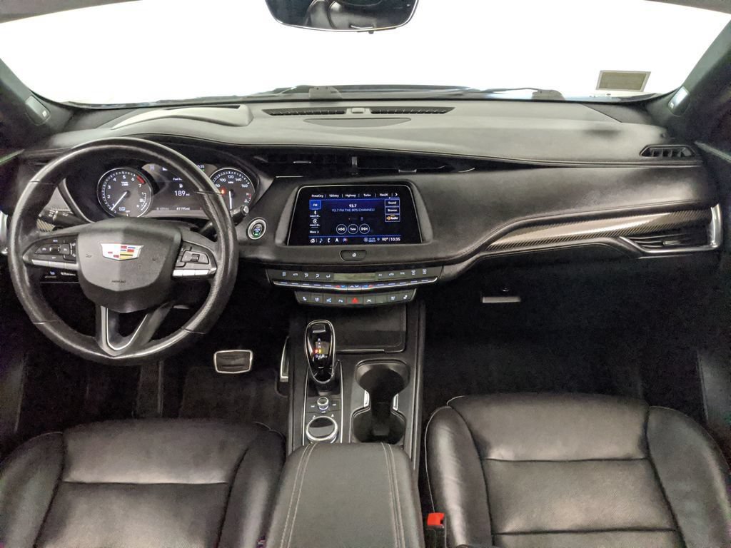 Used 2022 Cadillac XT4 Sport w/ Comfort Package AWD/4WD image 7