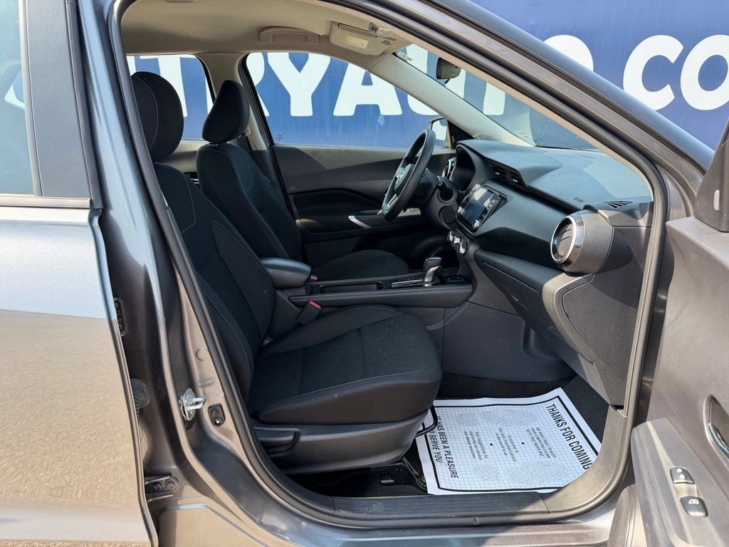 Used 2023 Nissan Kicks SV FWD image 25