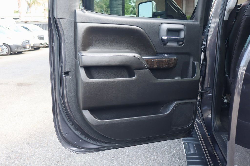 Used 2016 GMC Sierra 2500 Denali w/ Duramax Plus Package AWD/4WD image 43