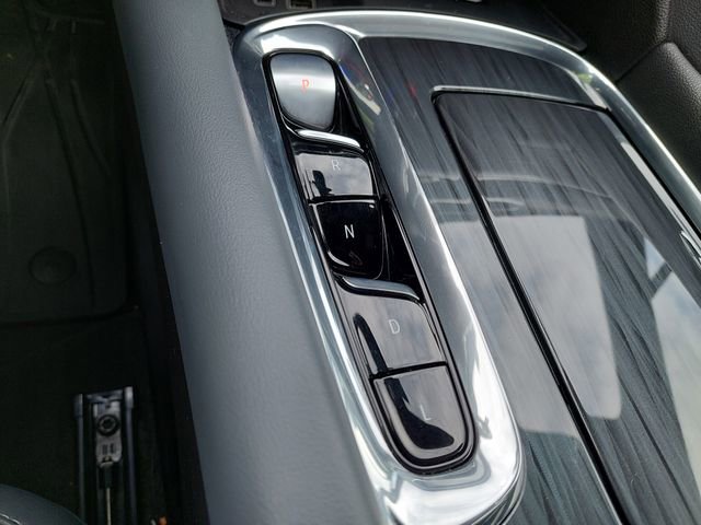 Used 2023 Buick Enclave Essence FWD image 35