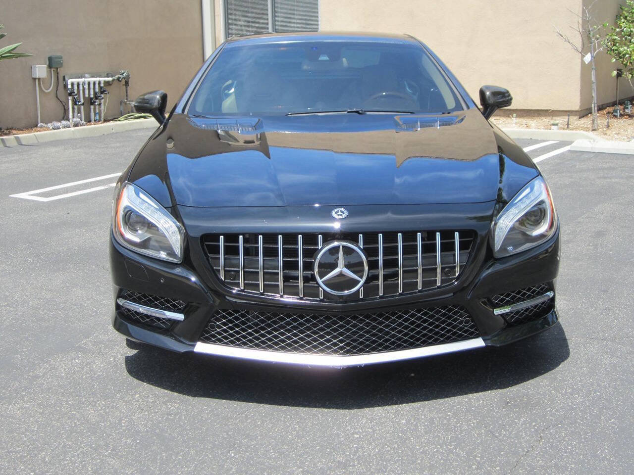 Used 2013 Mercedes-Benz SL 550 image 8