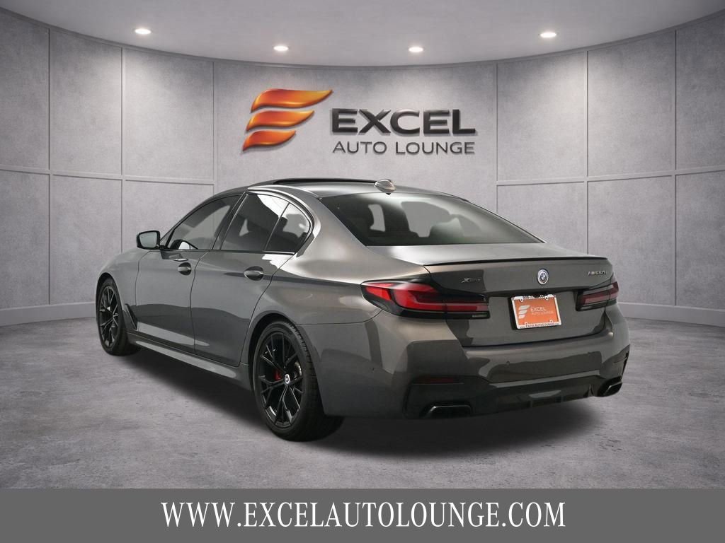 Used 2023 BMW M550i xDrive w/ Dynamic Handling Package AWD/4WD image 5