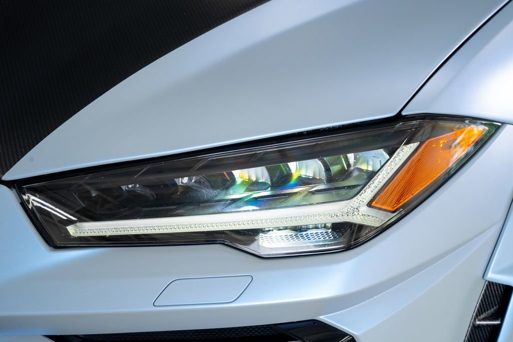 Used 2022 Lamborghini Urus image 13