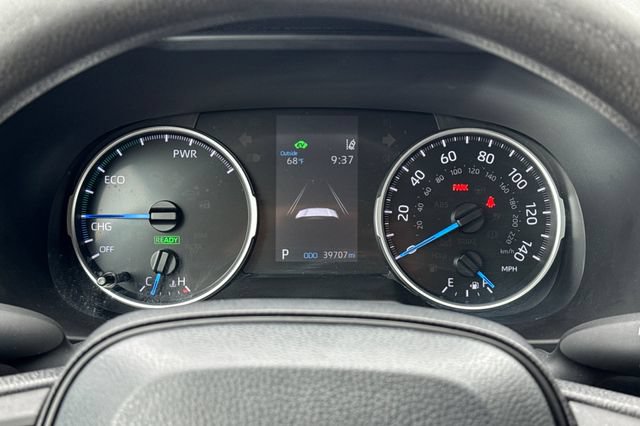 Used 2022 Toyota RAV4 LE AWD/4WD image 28