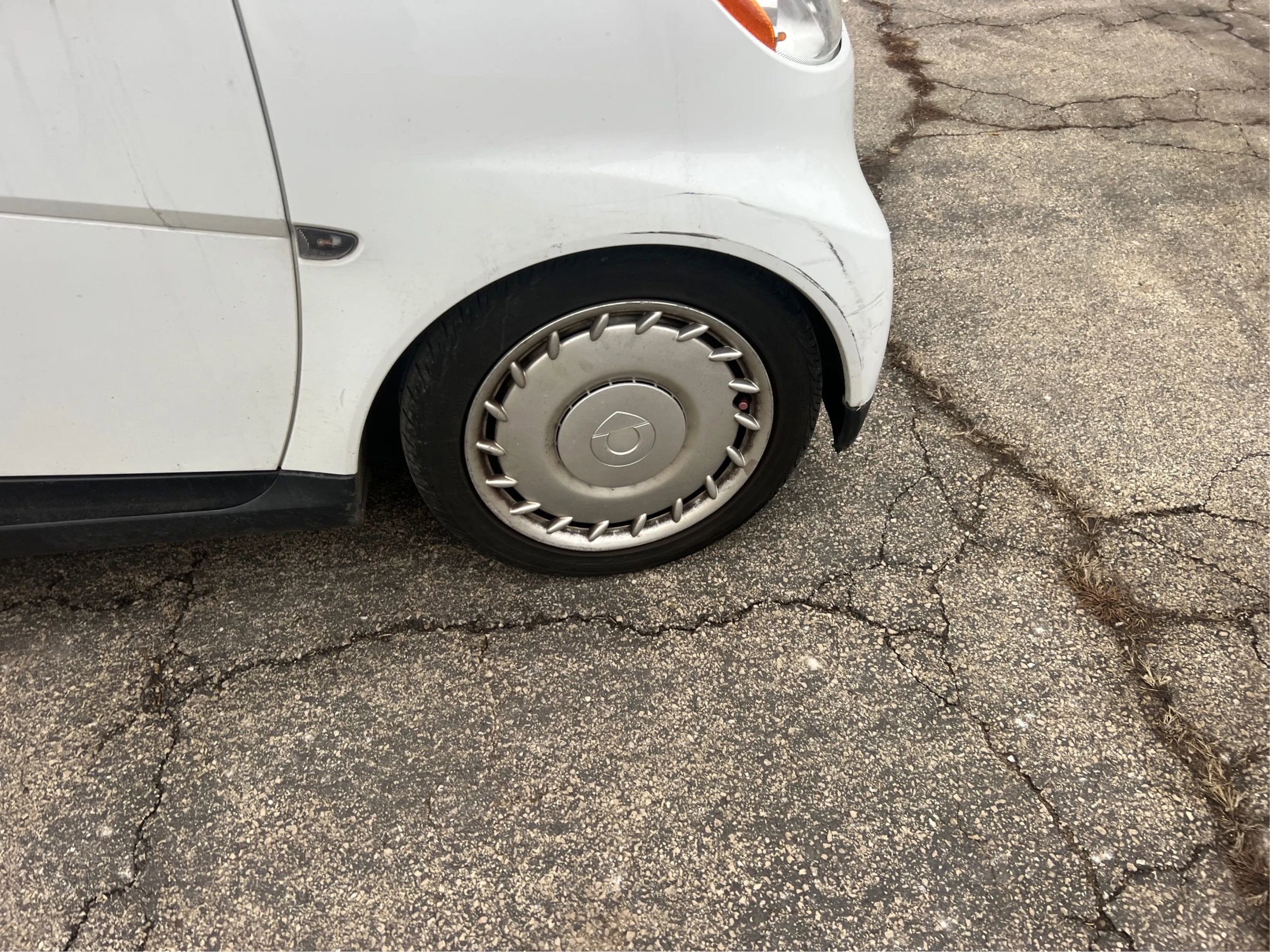 Used 2012 smart fortwo passion image 24