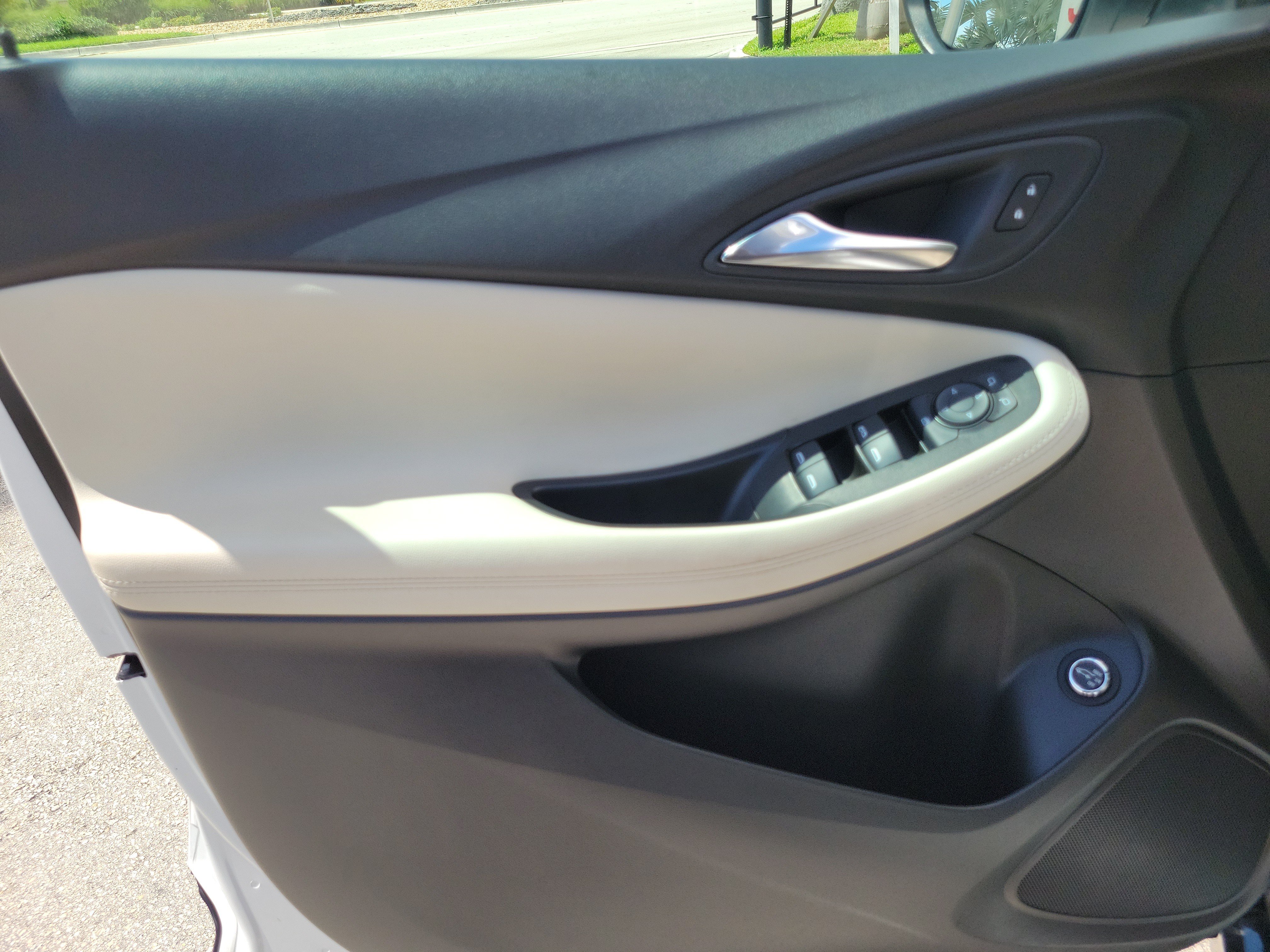 Used 2024 Buick Encore GX Sport Touring w/ Experience Buick Package FWD image 24