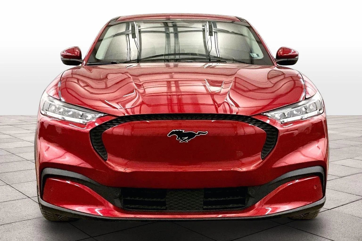 Used 2022 Ford Mustang Mach-E Select image 3