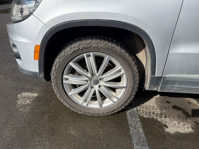 Used 2016 Volkswagen Tiguan SE image 27