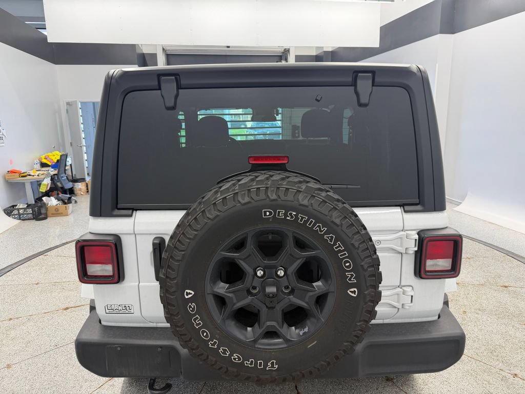 Used 2024 Jeep Wrangler Sport AWD/4WD image 7