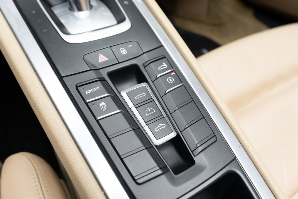 Used 2012 Porsche 911 Carrera RWD image 35