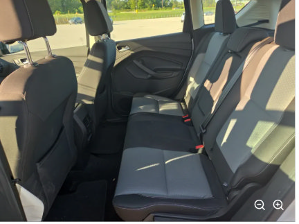 Used 2017 Ford C-MAX SE w/ Equipment Group 201A FWD image 6
