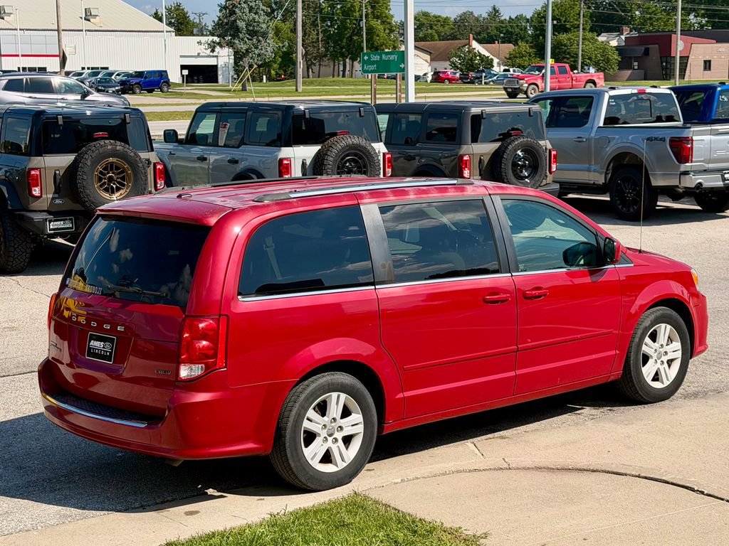 Used 2013 Dodge Grand Caravan Crew FWD image 6