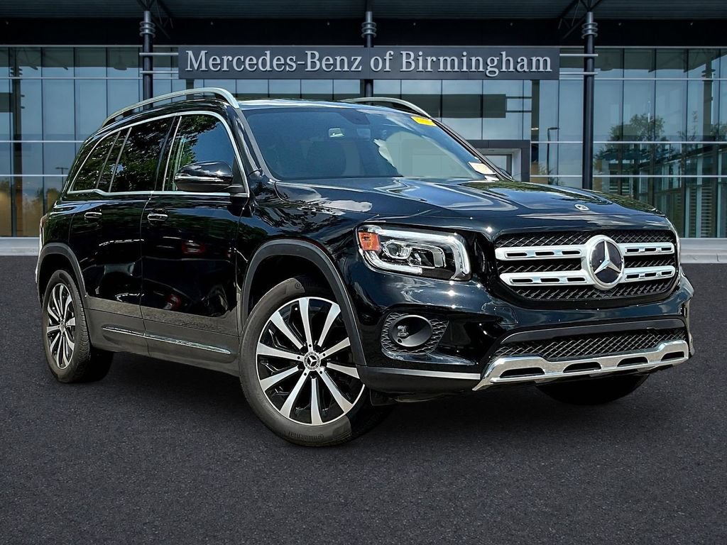 Used 2023 Mercedes-Benz GLB 250 4MATIC w/ Premium Package