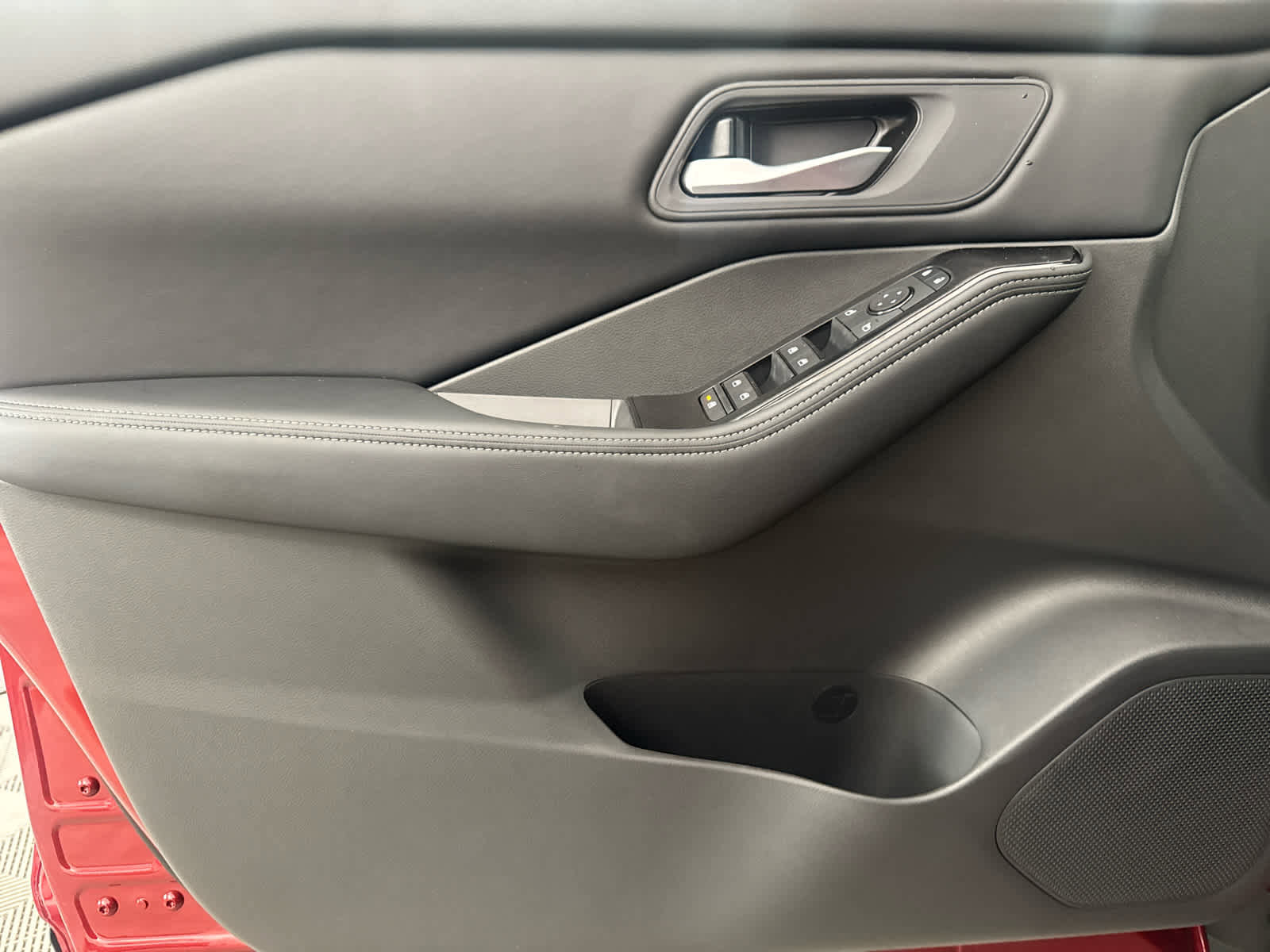 New 2026 Nissan Rogue SV image 14