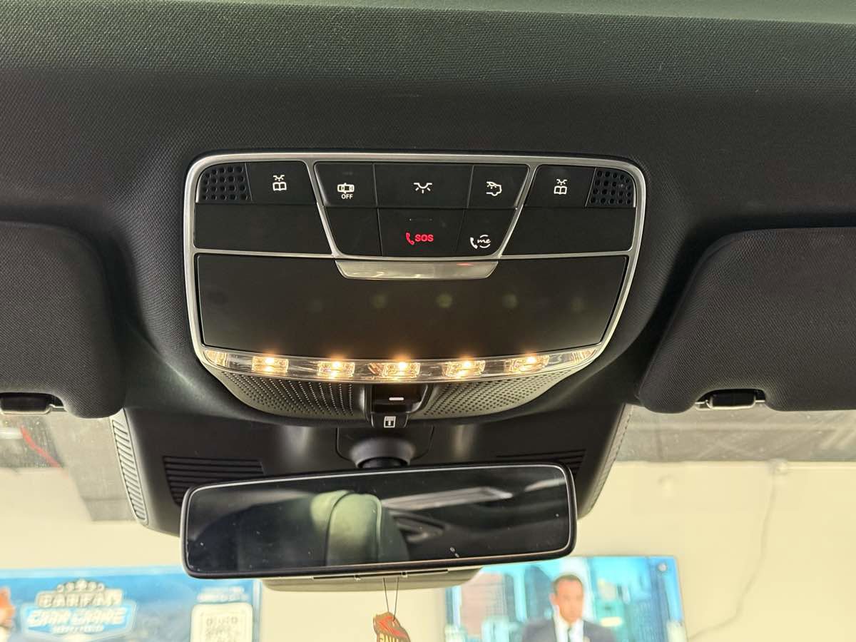 Used 2019 Mercedes-Benz S 450 4MATIC Sedan w/ Premium Package image 34