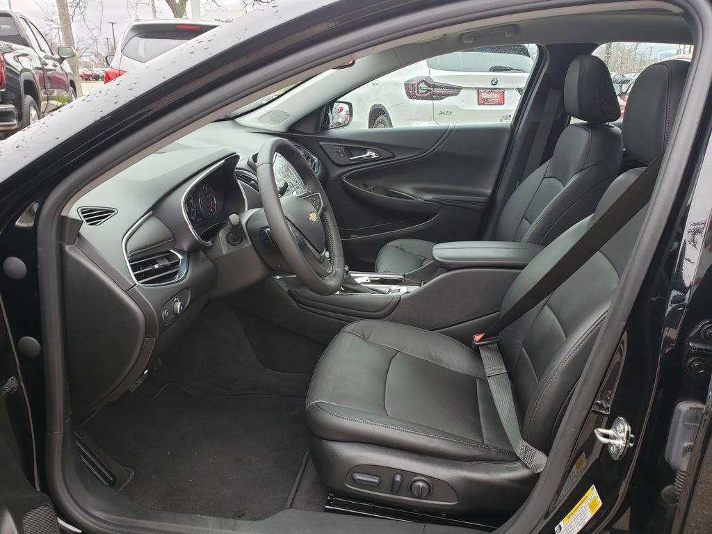 Used 2022 Chevrolet Malibu Premier FWD image 27