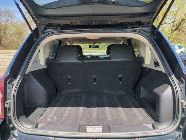 Used 2017 Jeep Compass Latitude FWD image 16