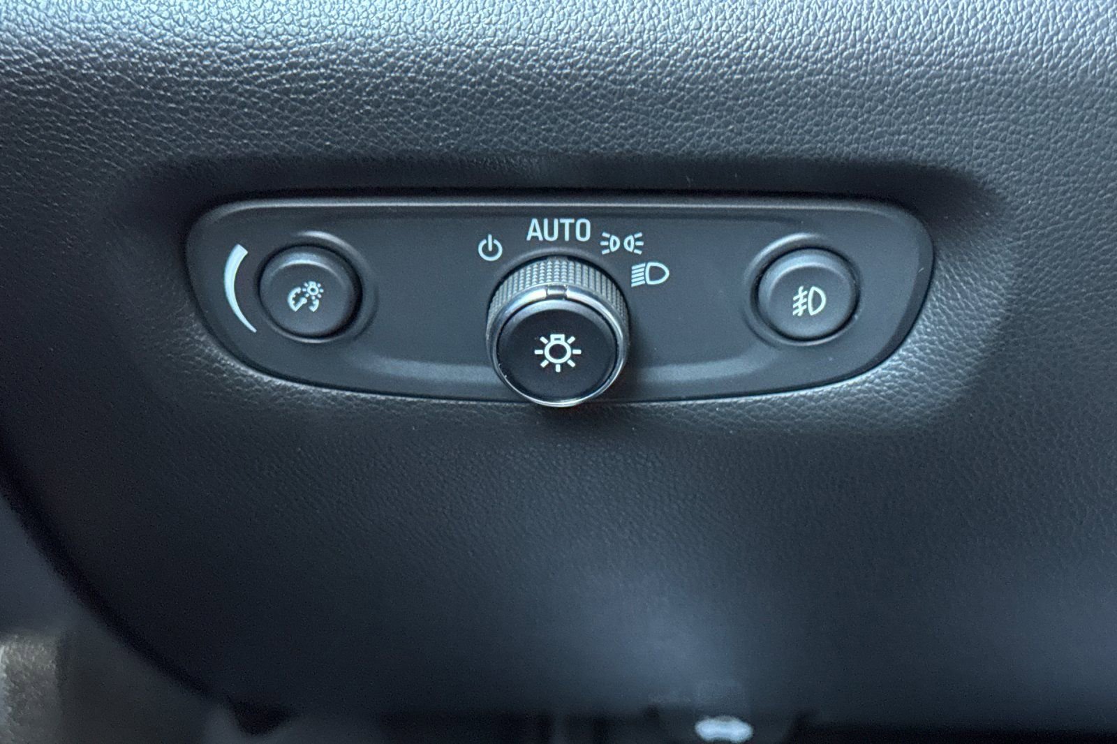 Used 2020 Chevrolet Traverse Premier w/ Redline Edition image 33