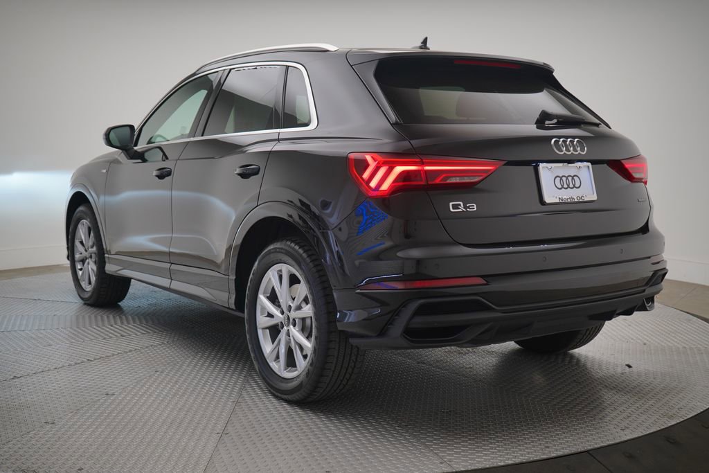 Used 2023 Audi Q3 2.0T Premium Plus w/ Premium Plus Package image 3