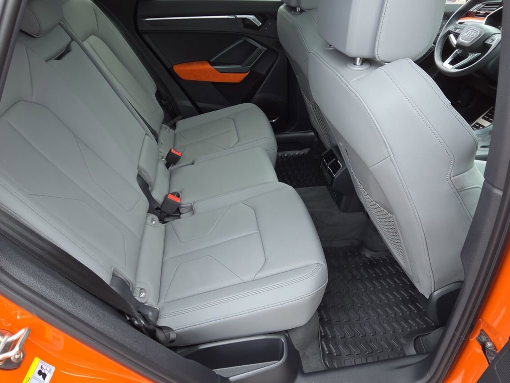 Used 2019 Audi Q3 2.0T Premium Plus AWD/4WD image 18