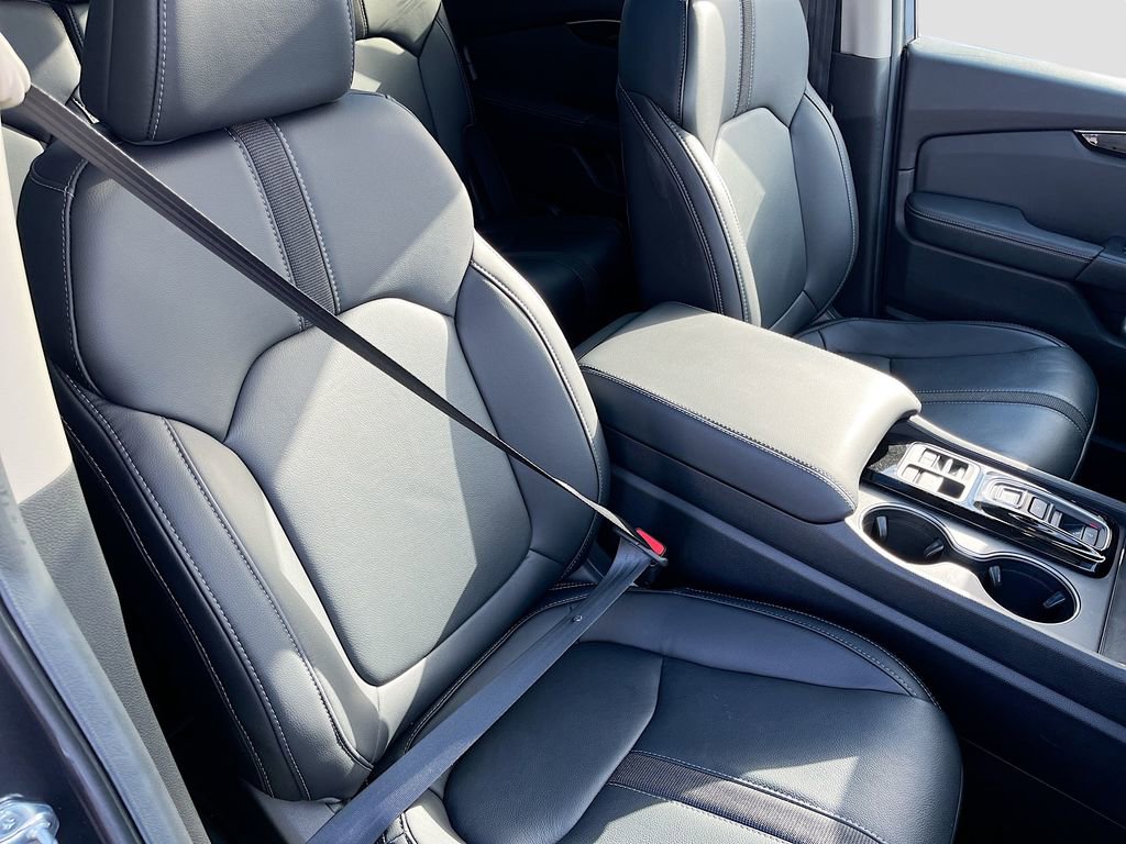 Used 2025 Honda Pilot Touring image 31