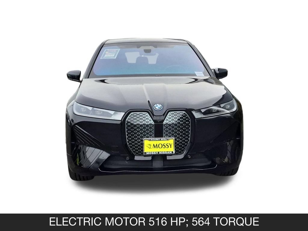 Used 2025 BMW iX xDrive50 AWD/4WD image 4
