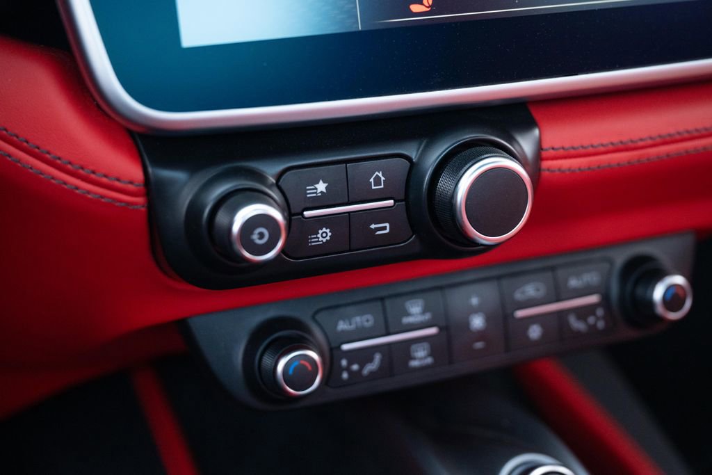 Certified 2022 Ferrari Portofino M image 47