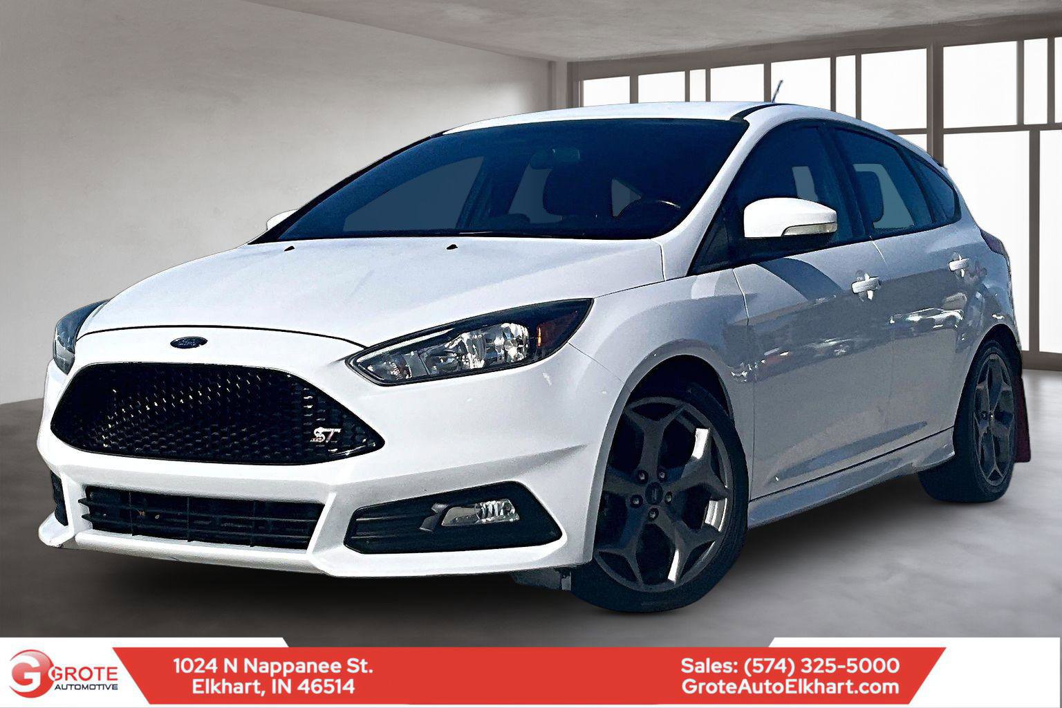 Used 2018 Ford Focus ST FWD image 1