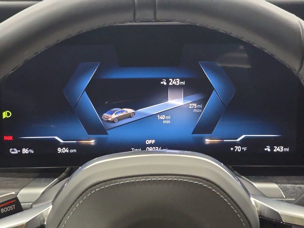 Used 2025 BMW i7 eDrive50 w/ M Sport Package image 16