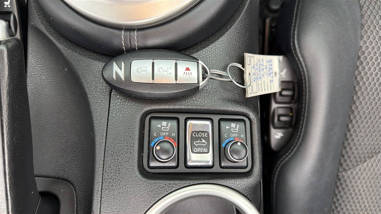 Used 2010 Nissan 370Z Touring w/ Sport Pkg RWD image 22