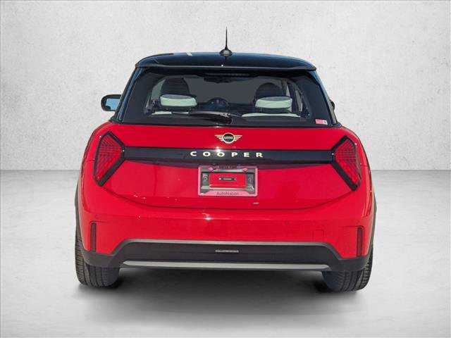 Certified 2025 MINI Cooper 2-Door Hardtop image 7