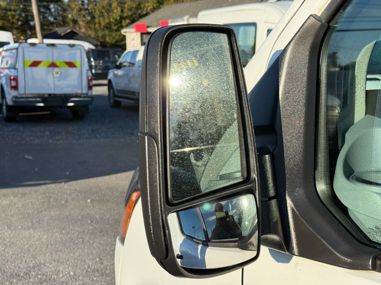 Used 2018 Ford Transit 250 130 Medium Roof image 33