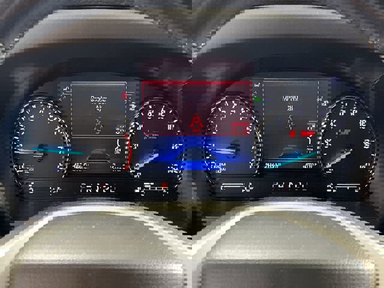 Used 2022 Ford Explorer XLT w/ Equipment Group 202A image 15