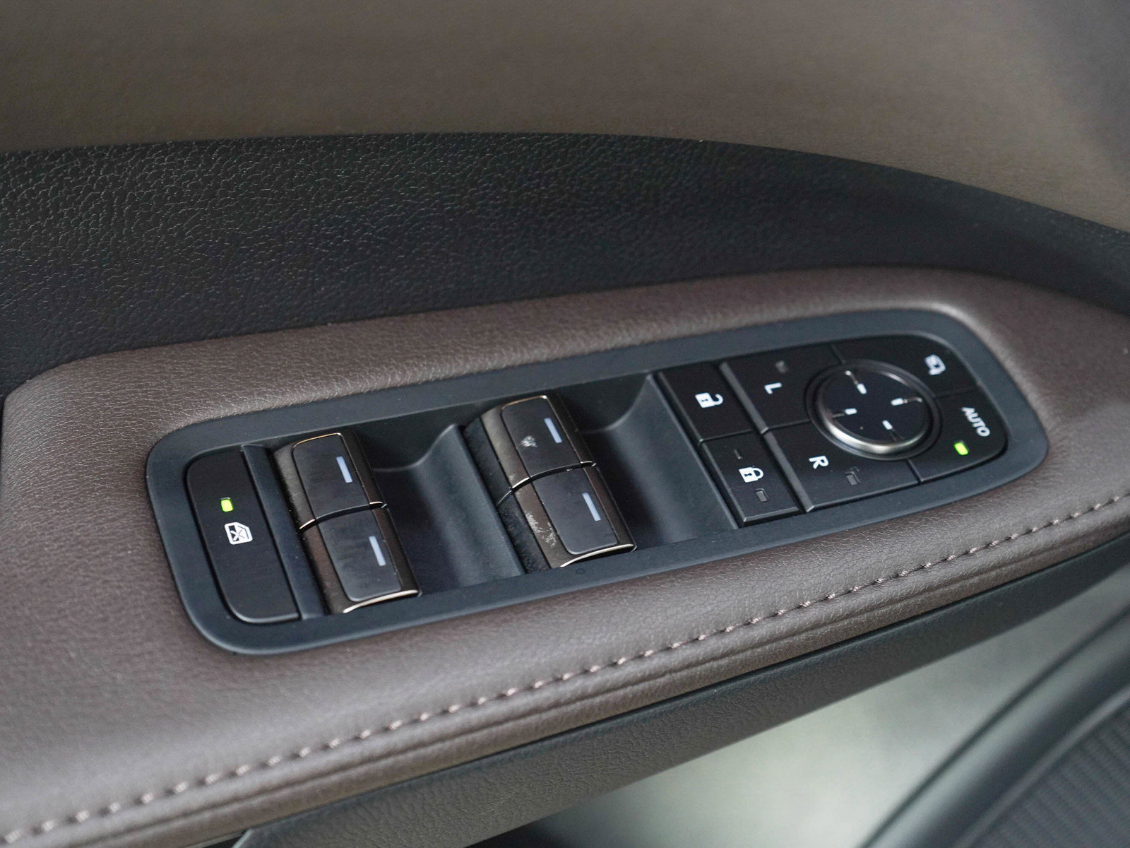 Used 2024 Lexus RX 350 AWD w/ Convenience Package image 22