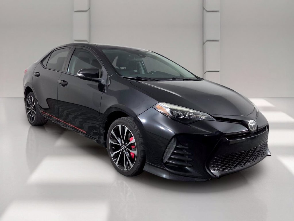 Used 2019 Toyota Corolla SE FWD image 2