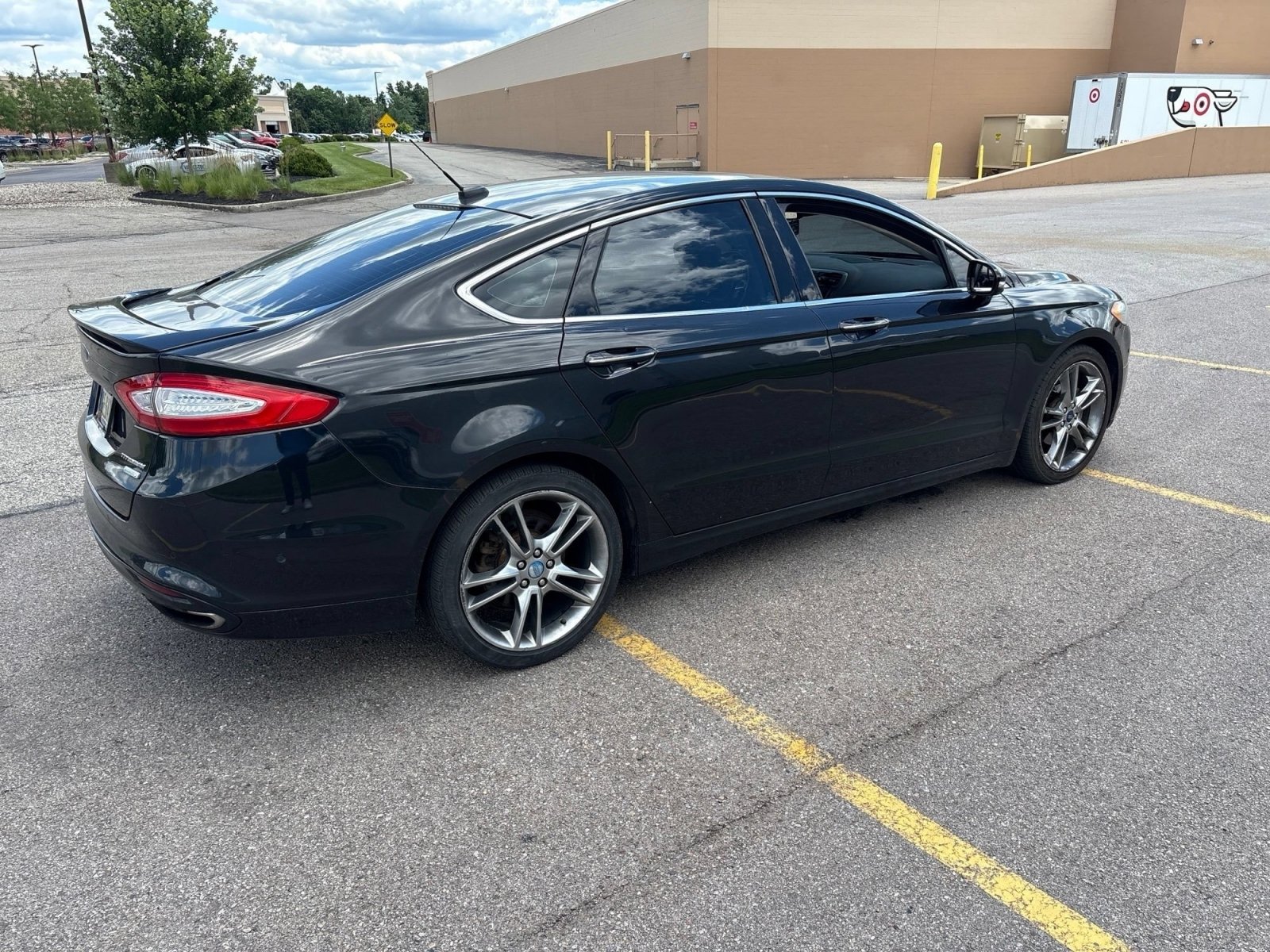 Used 2013 Ford Fusion Titanium w/ Titanium Driver Assist Pkg FWD image 17