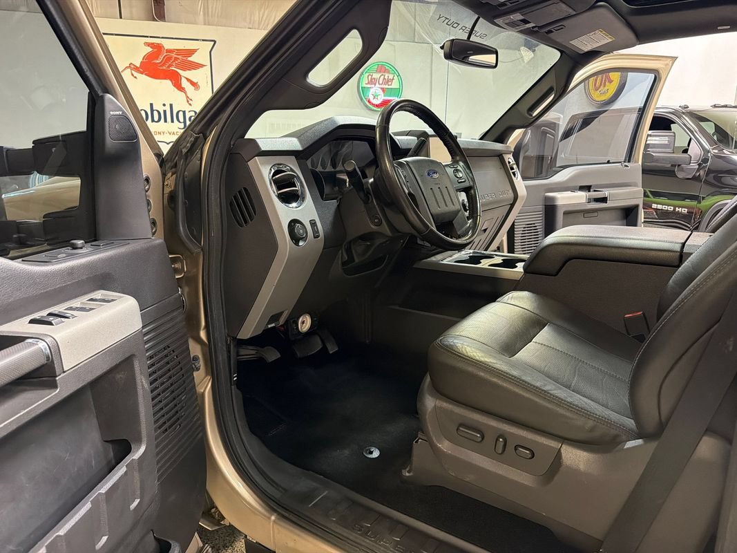 Used 2013 Ford F250 Lariat w/ Lariat Ultimate Pkg AWD/4WD image 25