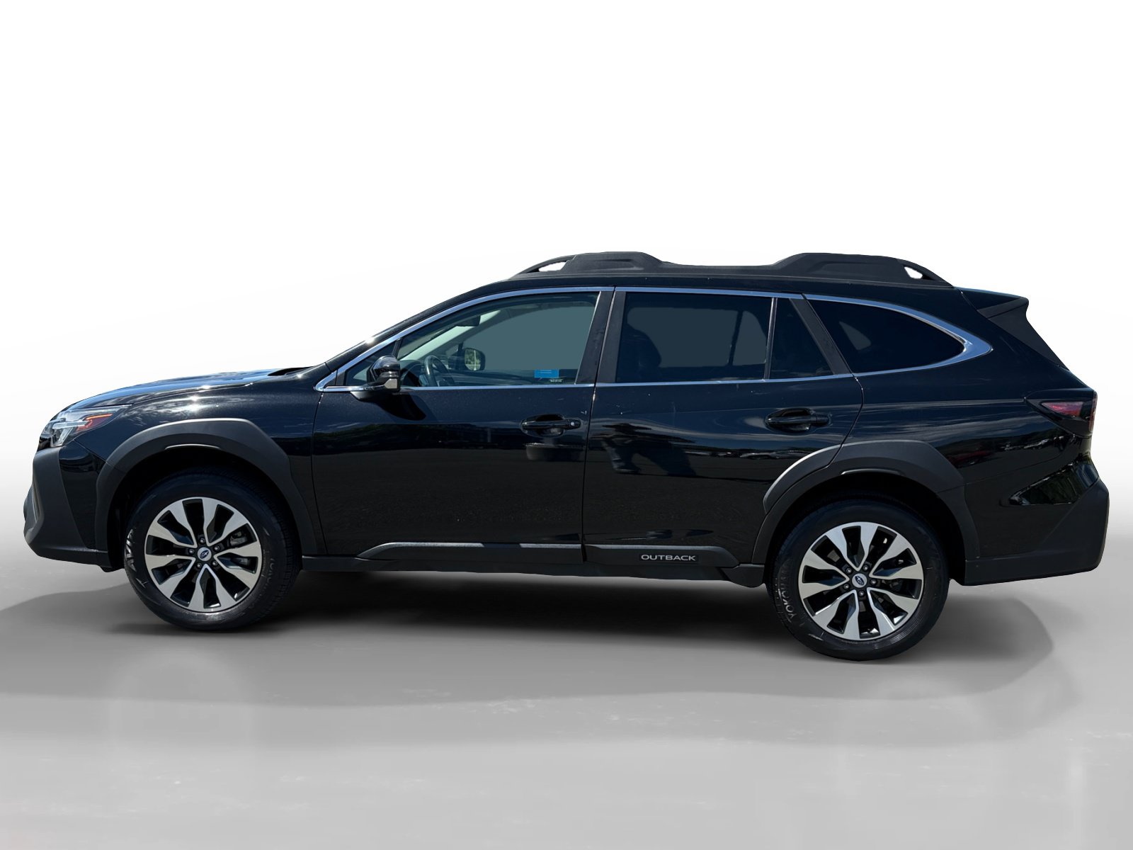 Used 2023 Subaru Outback Limited XT AWD/4WD image 2