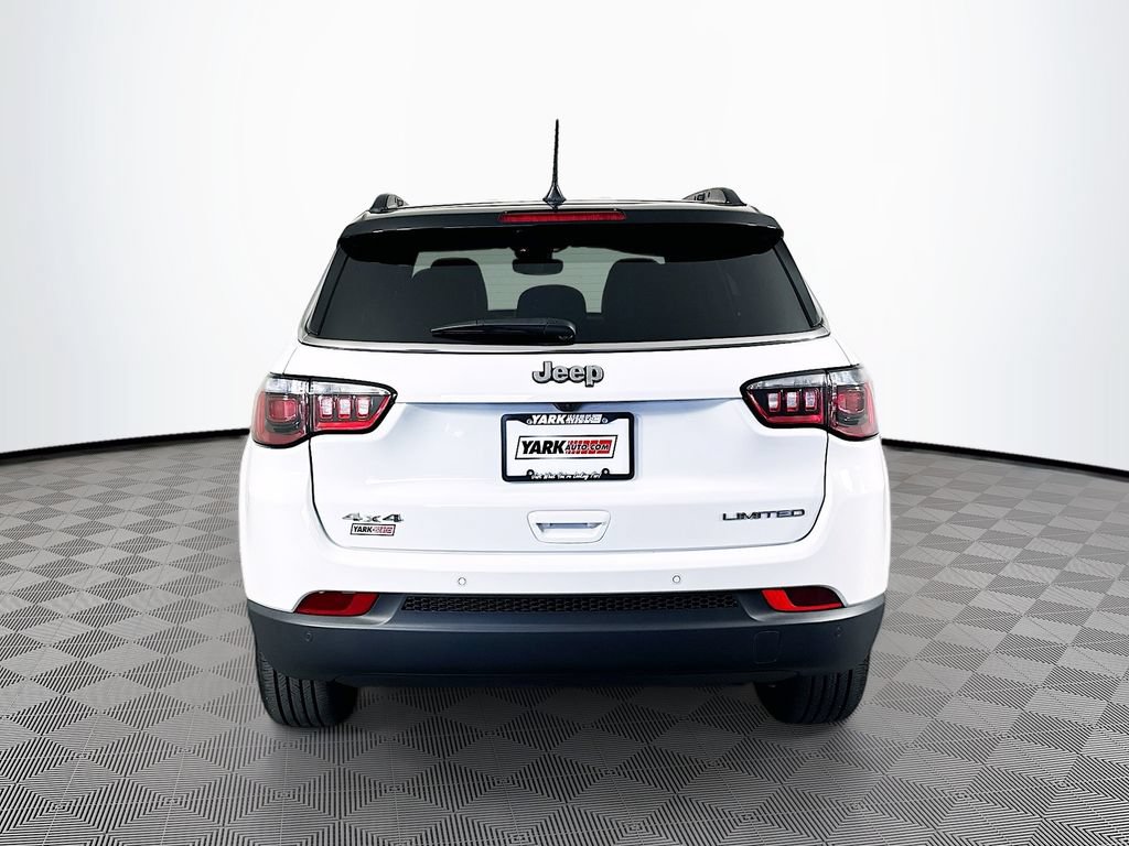 Certified 2025 Jeep Compass Limited AWD/4WD image 9