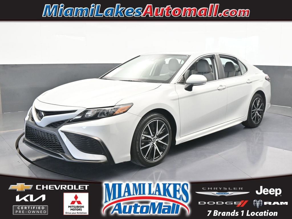 Used 2023 Toyota Camry SE