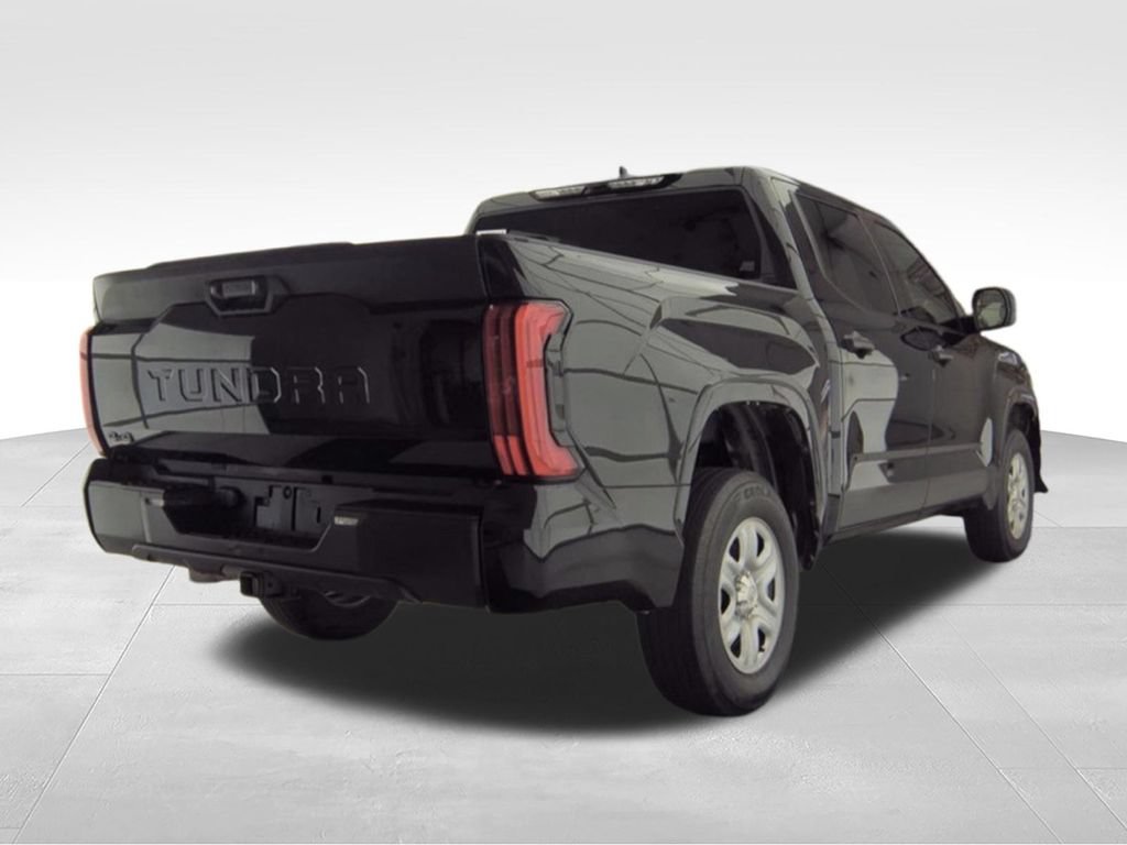 Used 2025 Toyota Tundra SR w/ SR Tow Package AWD/4WD image 5