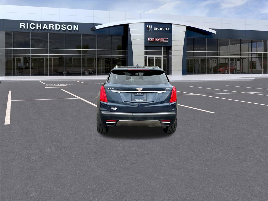 Used 2018 Cadillac XT5 Platinum w/ Driver Assist Package AWD/4WD image 4