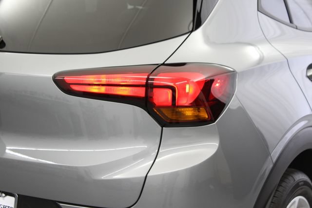 Used 2023 Buick Encore GX Preferred w/ Cold Weather Comfort Package FWD image 10