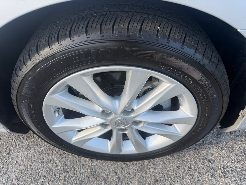 Used 2010 Lexus ES 350 w/ Preferred Accessory Package FWD image 12