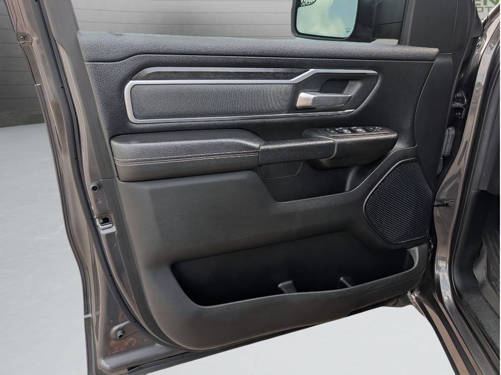 Used 2022 RAM 1500 Big Horn AWD/4WD image 14