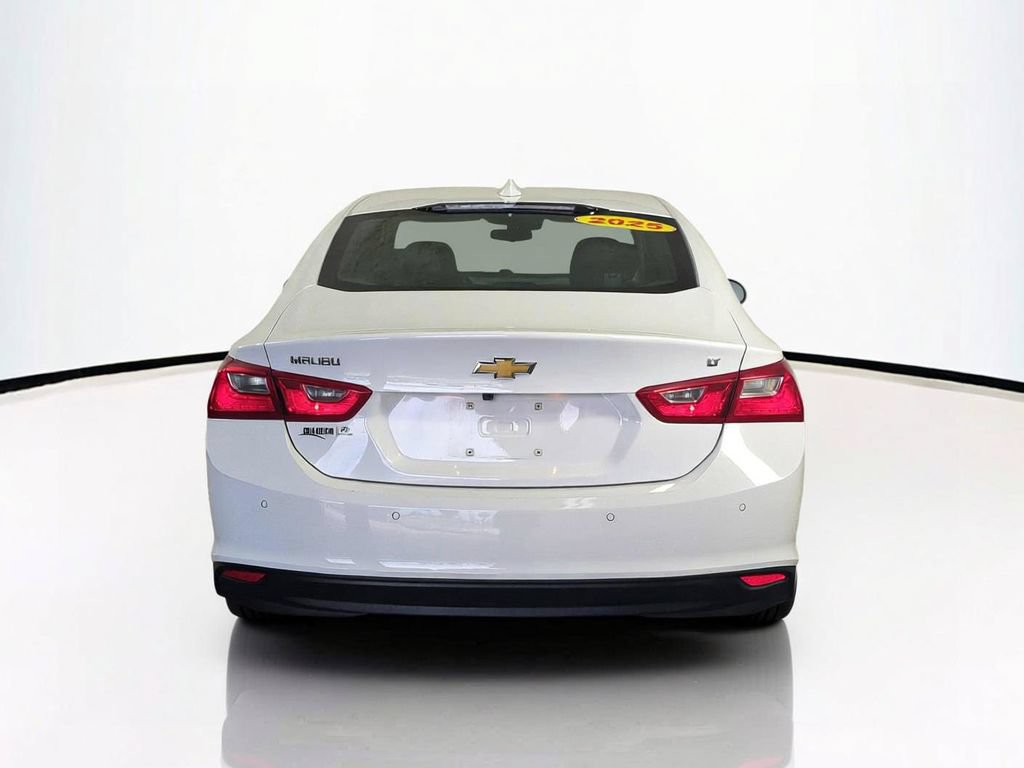 Used 2025 Chevrolet Malibu LT FWD image 6